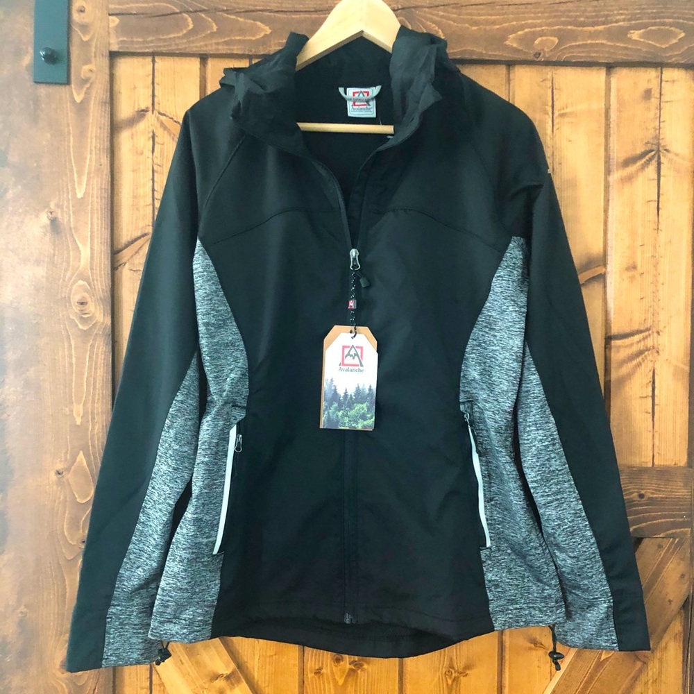 NWT Avalanche Rain Coat Jacket